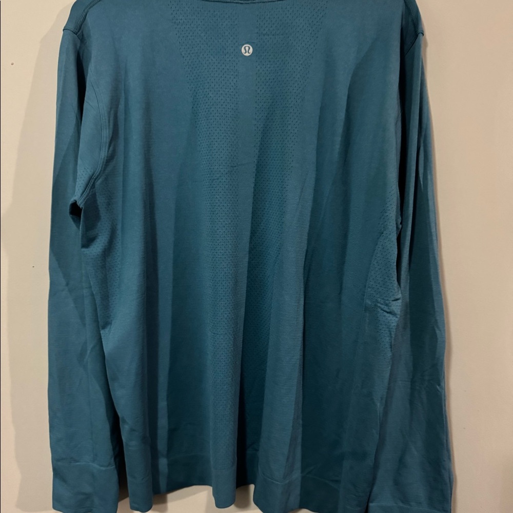 Swiftly Relaxed Long Sleeve